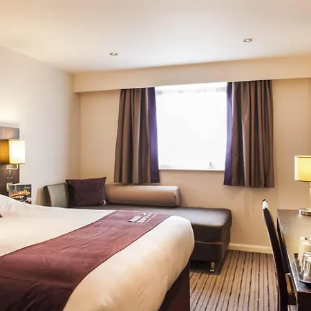 Premier Inn York North Йорк