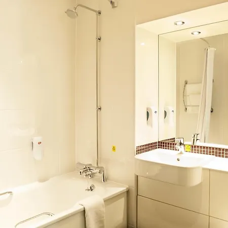 Premier Inn York North