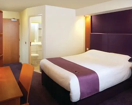 Отель Premier Inn York North